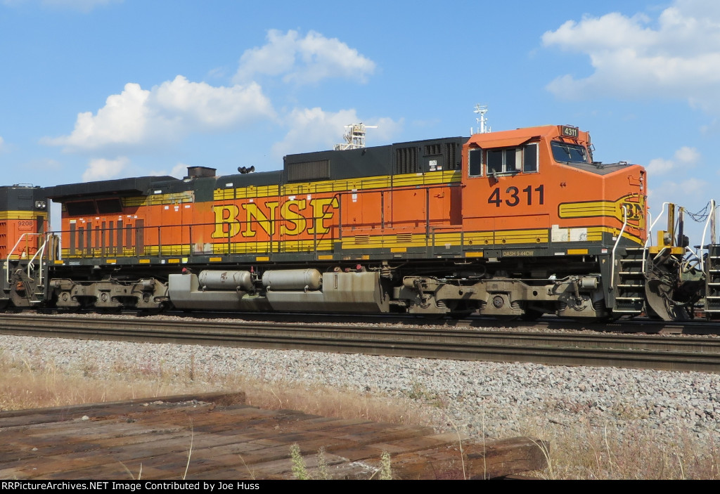 BNSF 4311